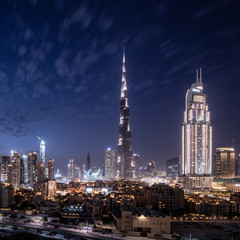 Fototapeta na wymiar Dubai cityscape at Magic Hour