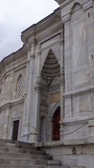 Fototapeta na wymiar Istanbul ancient mosque (Nur-u Osmaniye mosqeu)