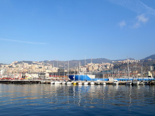 Fototapeta na wymiar Genova Port