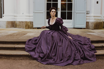 Renaissance lady crinoline blue dress princess