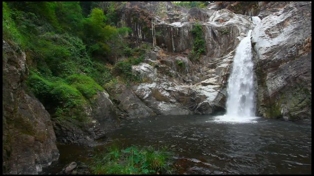 Mae Rewa waterfall at Mae Wong national park