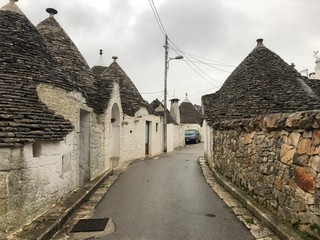 street in alberobello, trulli puglia
