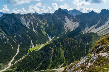 Fototapeta na wymiar Evocative views of the tyrol mountains in the summer - Seefeld, Tyrol, Austria - Europa