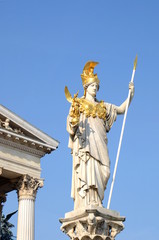 Obraz premium Statue of Pallas Athene in front of the Austrian Parliament in Vienna