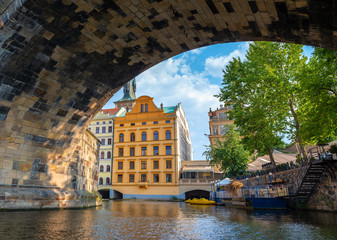 Arch of Charles bridge