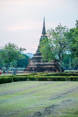 Obraz premium Parque histórico nacional em Sukhothai, Tailândia.