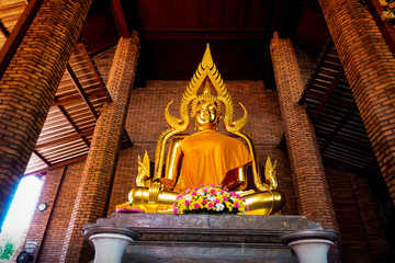 Obraz premium old archaeological site of religion buddha asia thailand.