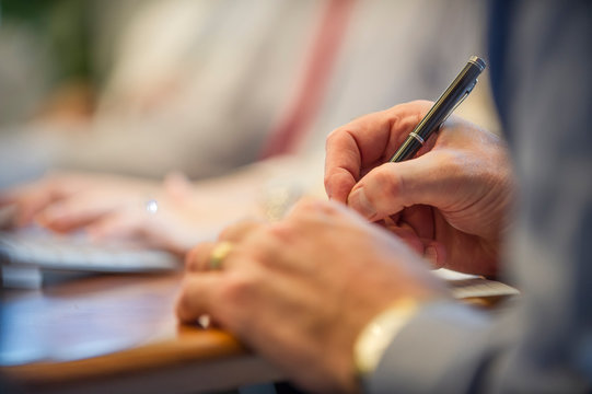 Business Hads - Powered by Adobe