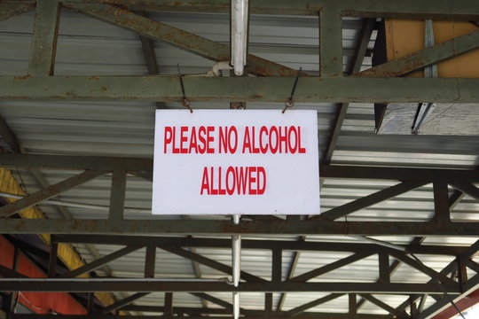 Pleasse no alcohol allowed