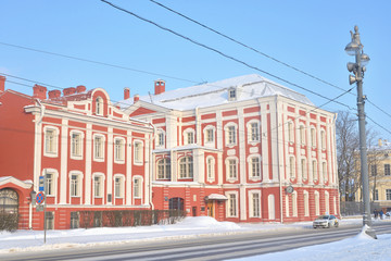Fototapeta na wymiar Building of Petersburg State University in St. Petersburg,.