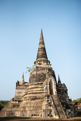 Fototapeta premium Ayutthaya Historical Park covers the ruins of the old city of Ayutthaya, Phra Nakhon Si Ayutthaya Province, Thailand