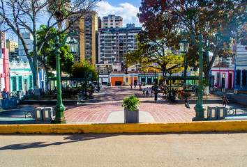 Obraz premium Plaza de La Pastora in Caracas, sunny day, few people, bright colors