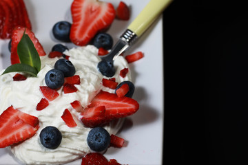 Curd dessert with fresh berries