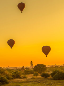 sunrise in pugan,myanmar