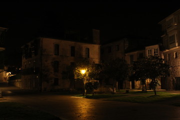 Fototapeta na wymiar Plaza de Pontevedra de Noche