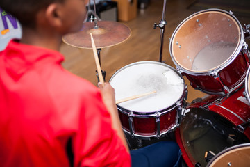 Fototapeta na wymiar Drum class in a music school