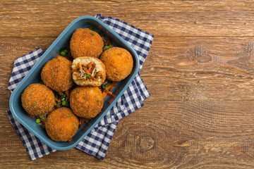 Rice balls with minced meat.