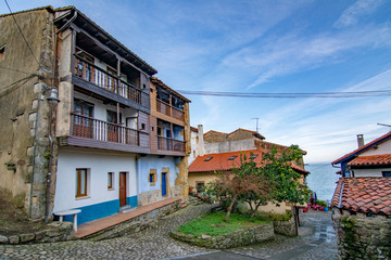 Fototapeta na wymiar rural village of lastres at asturias coast, spain