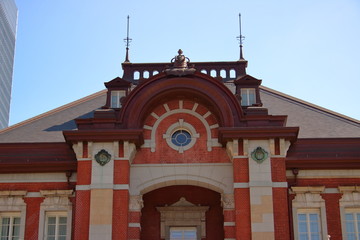 東京駅丸の内中央口付近建屋上部外観
