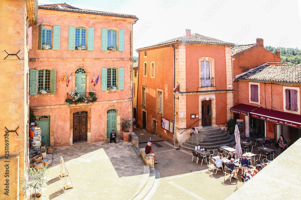 Wall mural Roussillon, provence, France