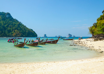 barche long tail boat isola tropicale