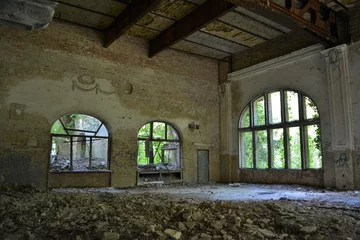 Foto op Plexiglas verloren plaats: Beelitz-Heilstätten, Berlijn © Anna Rupprecht