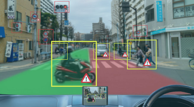 Iot Smart Automotive Driverless Car With Artificial Intelligence Combine With Deep Learning Technology. Self Driving Car Can Situational Awareness Around The Car, Letting It Navigate Itself 360 Degree