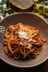 Spaghetti con salsa di peperoni ft9102_67 Cucina italiana Italienische Küche Gastronomía de Italia Italian cuisine Italienska köket italienne Comida sounding Culinária da Itália Italiaanse keuken 