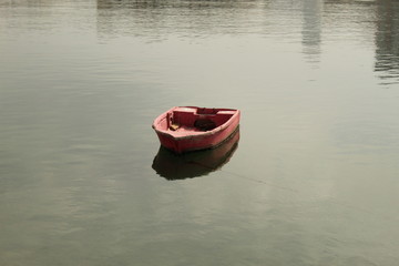 Naklejka premium the empty boat