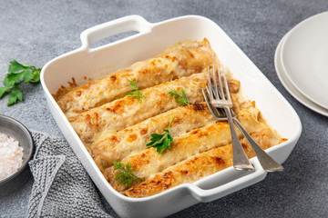 baked meat and vegetables crepe