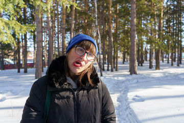 Grimacing face