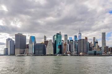 Fototapeta premium Skyline from Brooklyn Heights in Brooklyn, New York, USA