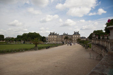 Fototapeta na wymiar PARIS,FRANCE-MAY 30,2014:Luxembourg Garden(Jardin du Luxembourg) in Paris, France. 