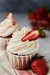 cupcake with strawberry