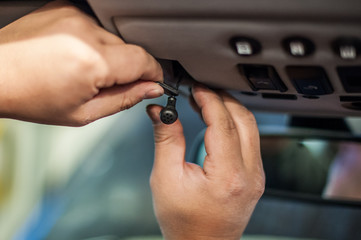 Hands mounting microphone in car communication system