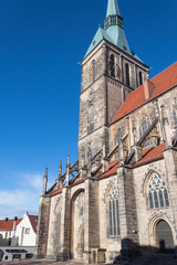 Fototapeta na wymiar st. Andreas church in hildesheim germany sunny clear