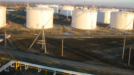 Storage tanks for petroleum products