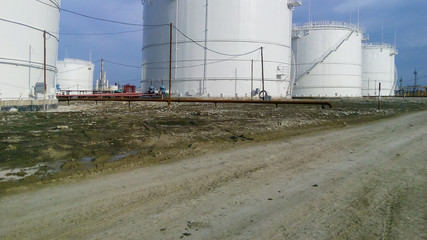 Fototapeta na wymiar Storage tanks for petroleum products