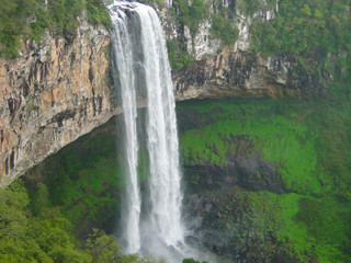 Fototapeta na wymiar Caracol waterfall in Caracol state park 