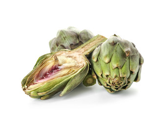 Obraz premium Raw artichokes on white background