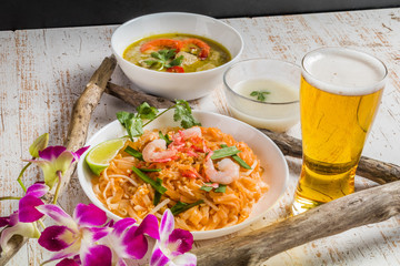 アジア風焼きそば　ミーゴレン　 Spicy ethnic chow mein Mee goreng