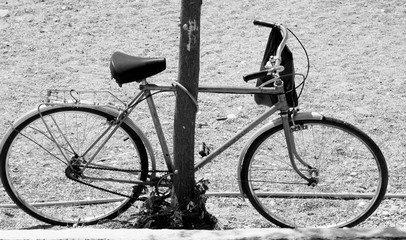 Fototapeta na wymiar Locked bike in the street