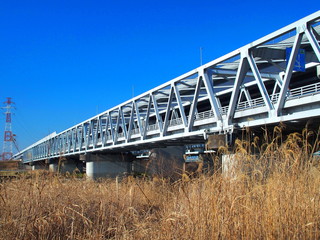 江戸川に架かる葛飾大橋風景