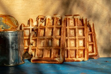 waffles, viennese, cinnamon, waffle, background, dessert, cream, delicious, white, homemade, fresh, baked, milkshake, food, healthy, sweet, tasty, wooden, table, snack, gourmet, plate, ice, sugar, cak