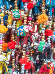 brauner Elefant, elefanten, 7 elefanten, gl&uuml;cksbringer, talisman, elefantenkette, elefant, gl&uuml;ck, wohlstand, bunt, farbig, basar, dekoration, Gl&ouml;ckchen, 