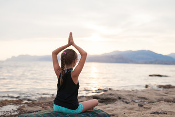 Fototapeta na wymiar sunset yoga classes.