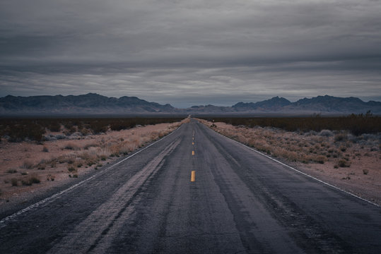 Road to nowhere in Nevada 