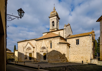 Fototapeta na wymiar San Quirico d'Orcia Collegiata dei Santi Quirico e Giulitta