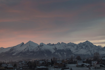 Widok na polskie Tatry zimą © Robert Wróblewski