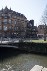 Naklejka premium Stadt am Fluss